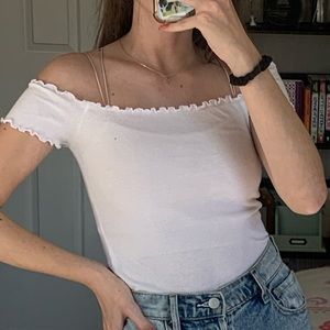 Cold shoulder white top hollister